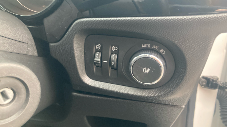 Vauxhall Corsa 1.2 SE 5dr Petrol Hatchback